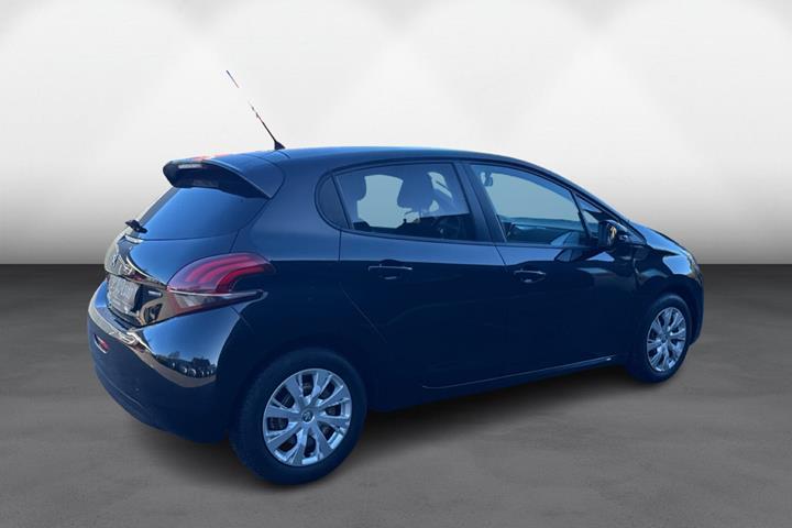 Sort Peugeot 208 fra 2016