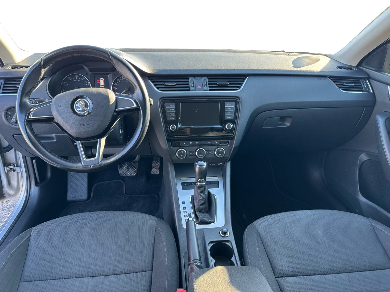 Sølv Skoda Octavia fra 2017