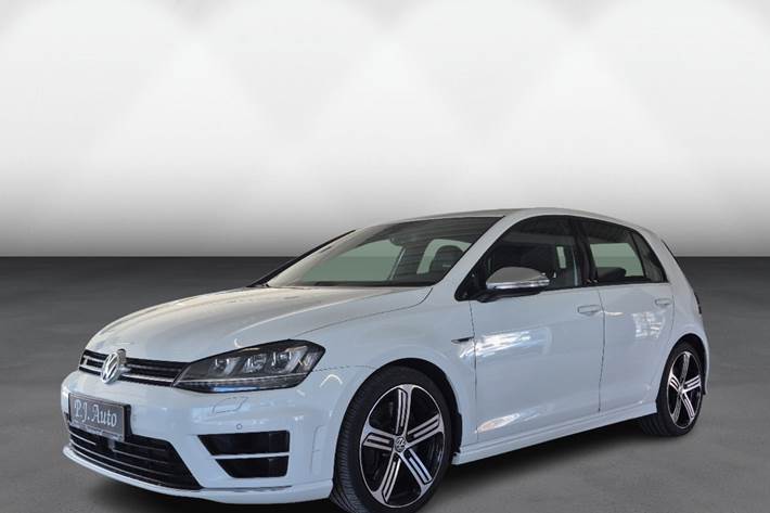 Hvid VW Golf VII fra 2015