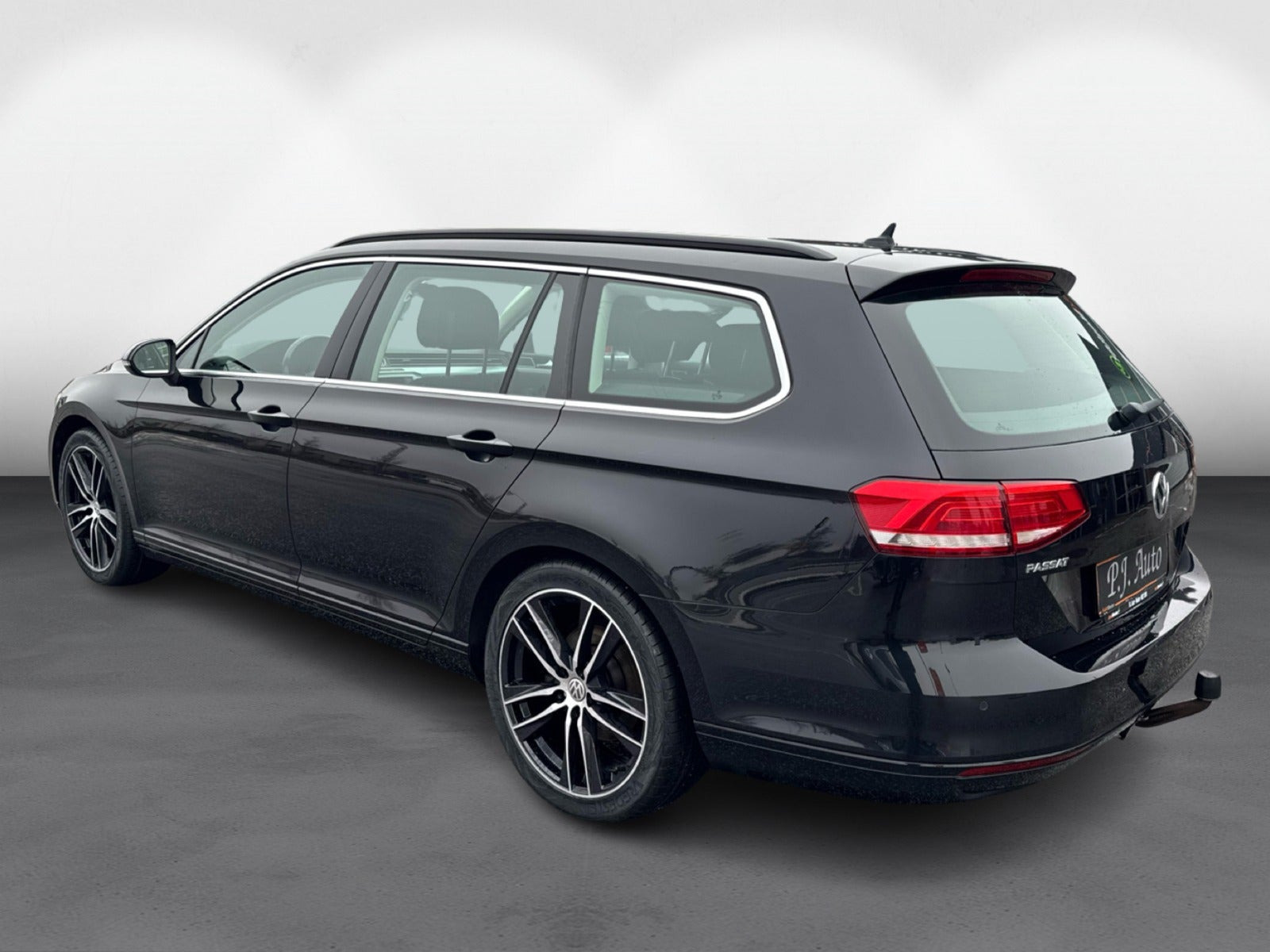 Sort VW Passat fra 2017