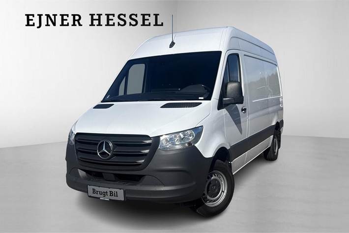 Hvid Mercedes Sprinter 317 fra 2023