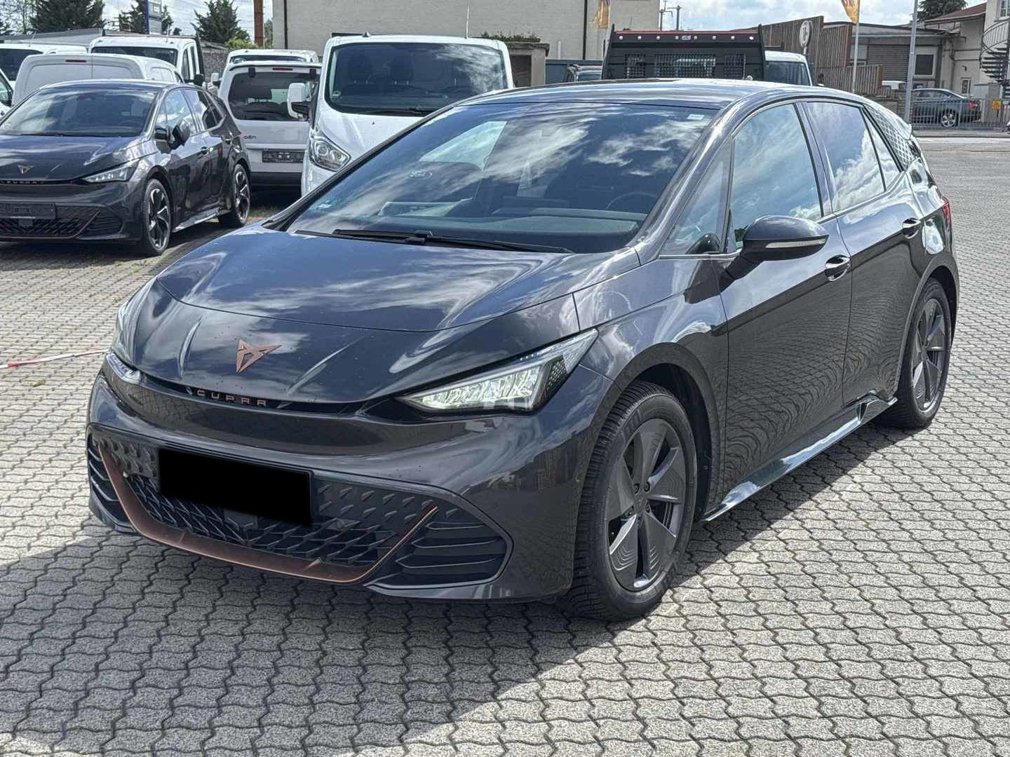 Grå Cupra Born fra 2022