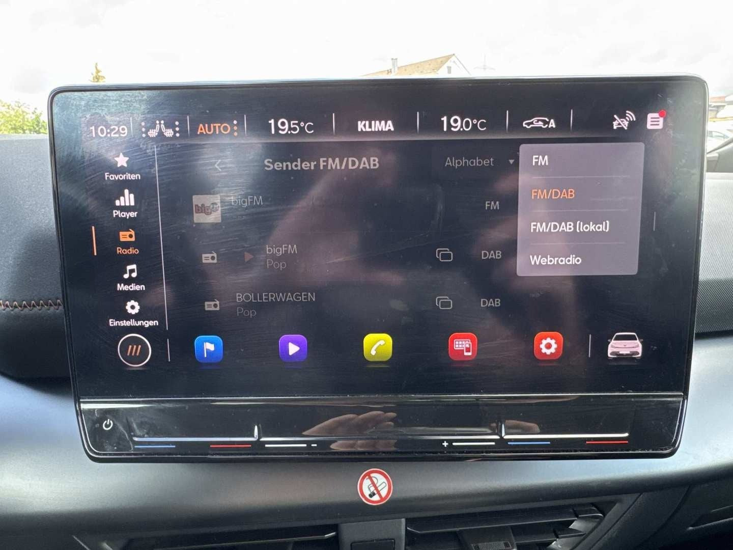 Grå Cupra Born fra 2022