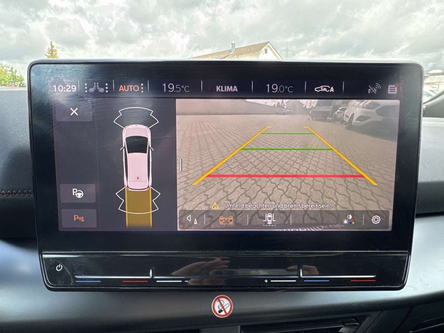 Grå Cupra Born fra 2022