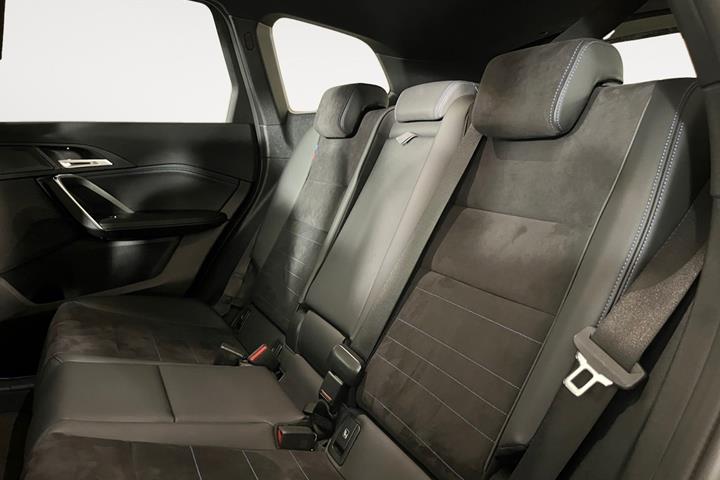 Sort BMW iX1 fra 2025