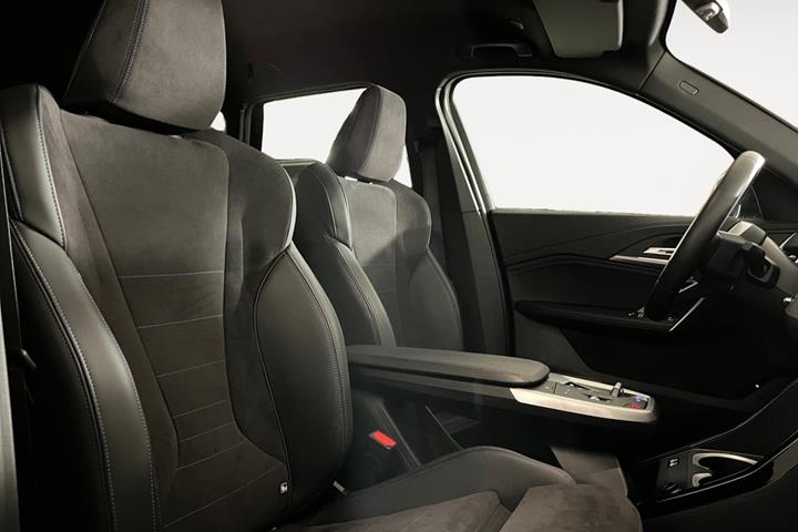 Sort BMW iX1 fra 2025