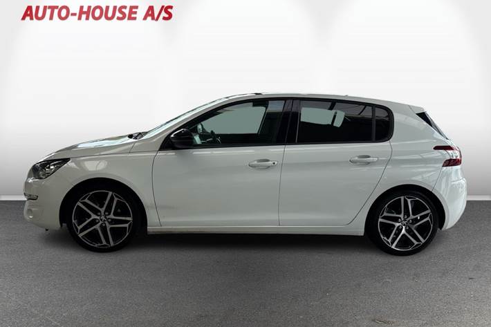 Hvid Peugeot 308 fra 2016