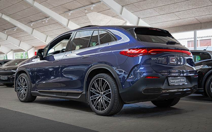 Mercedes EQE350+ SUV