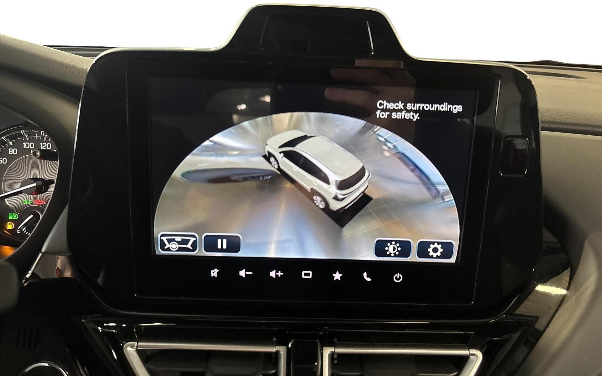 undefined Suzuki S-Cross fra 2026