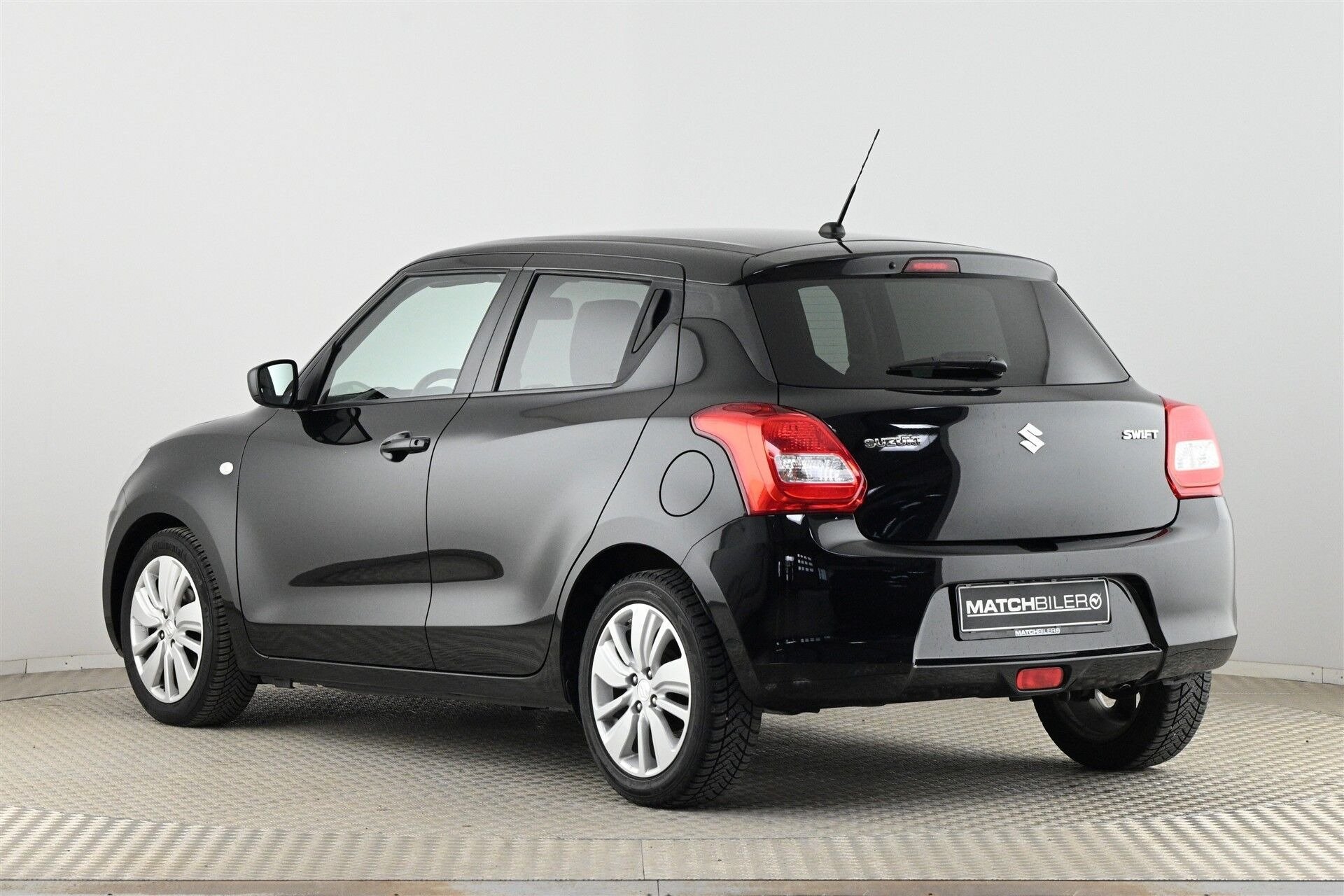 Sort Suzuki Swift fra 2017