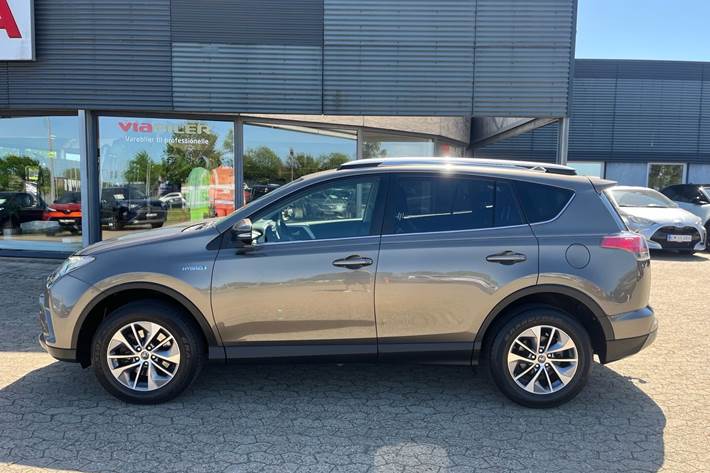 Bronze Toyota RAV4 fra 2017
