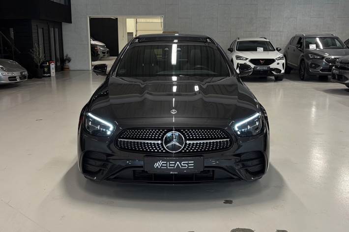 Grå Mercedes E300 de fra 2021