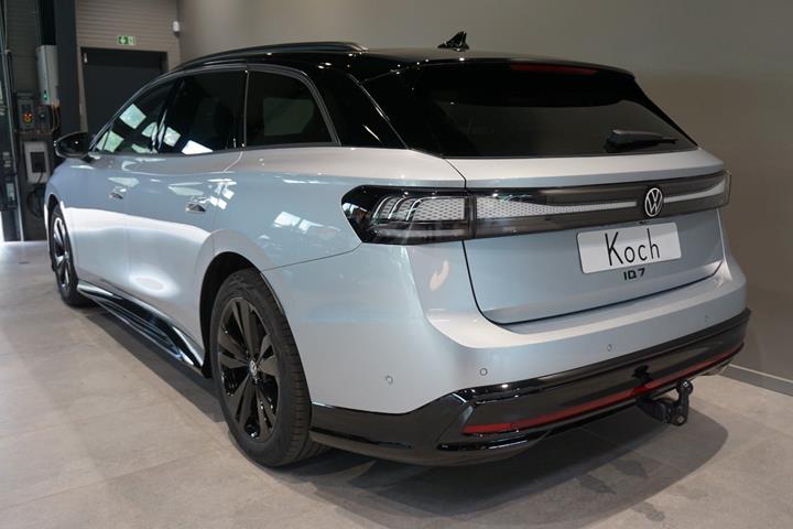 Sølv VW ID.7 fra 2026