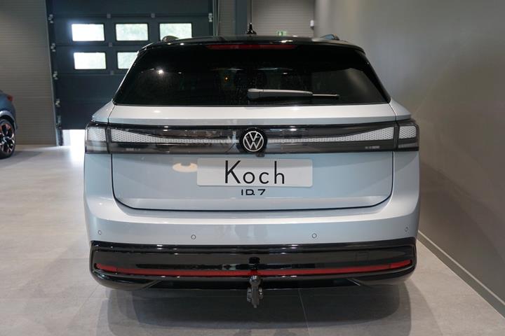 Sølv VW ID.7 fra 2026