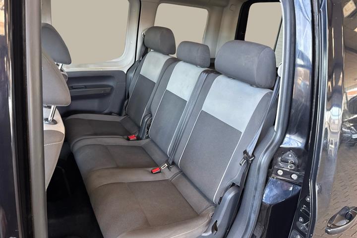 Sort VW Caddy fra 2011