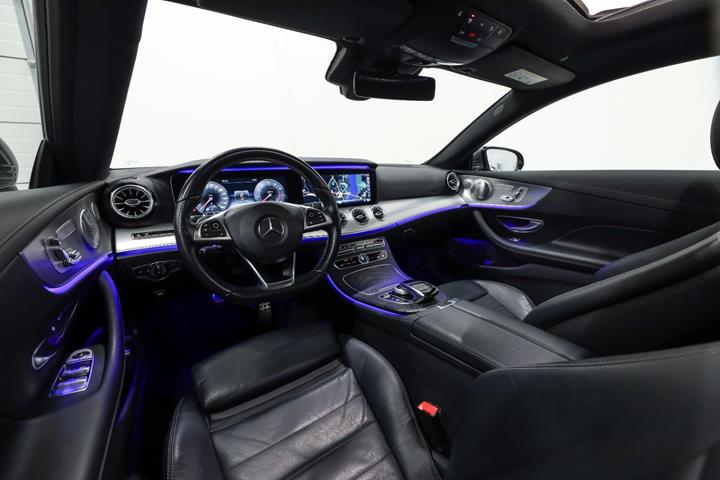 Grå Mercedes E400 fra 2017