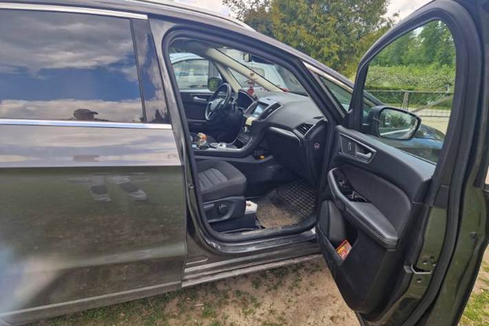 Grå Ford S-MAX fra 2020