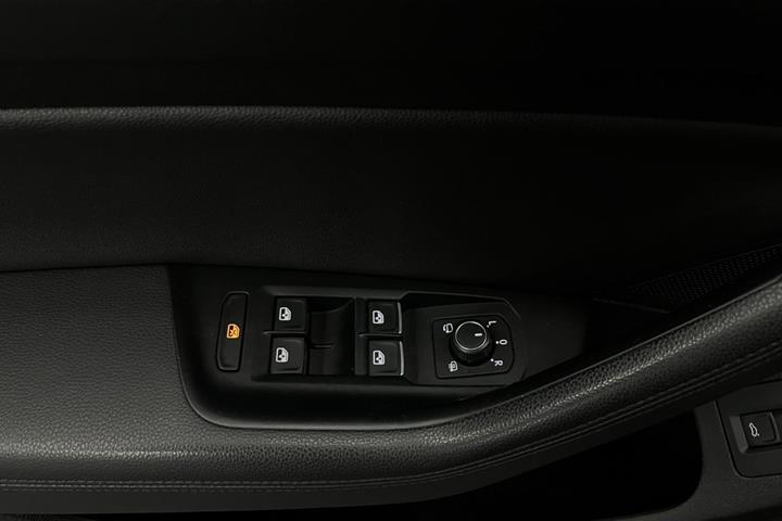 undefined VW Passat fra 2016