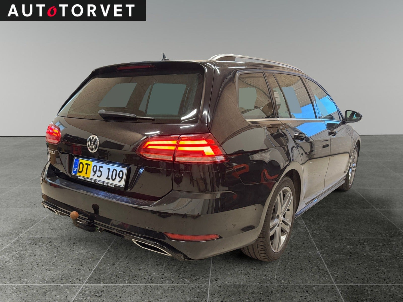 Sort VW Golf VII fra 2020