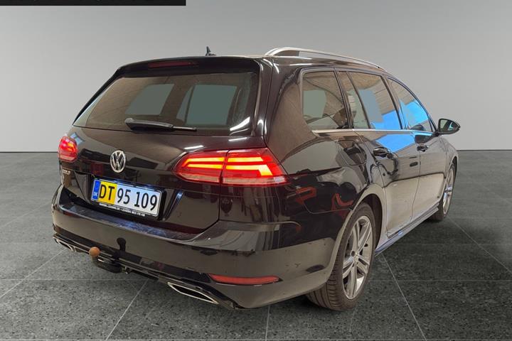 Sort VW Golf VII fra 2020