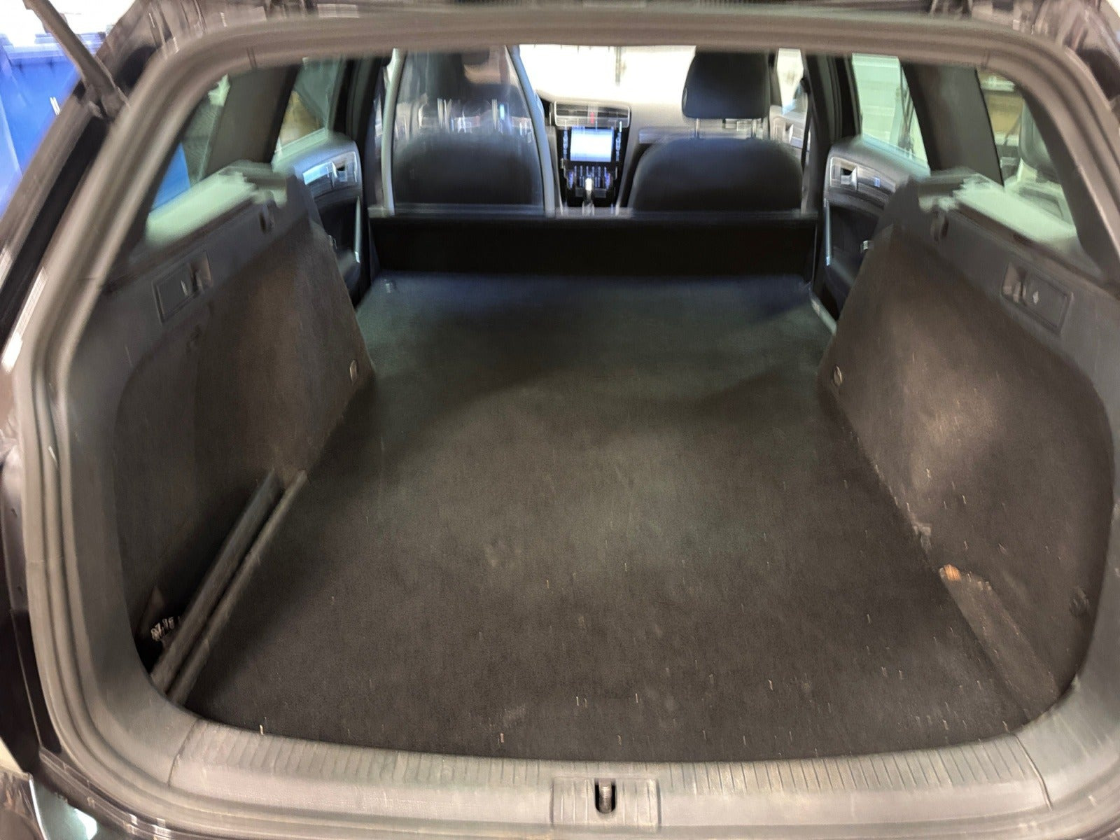 Sort VW Golf VII fra 2020