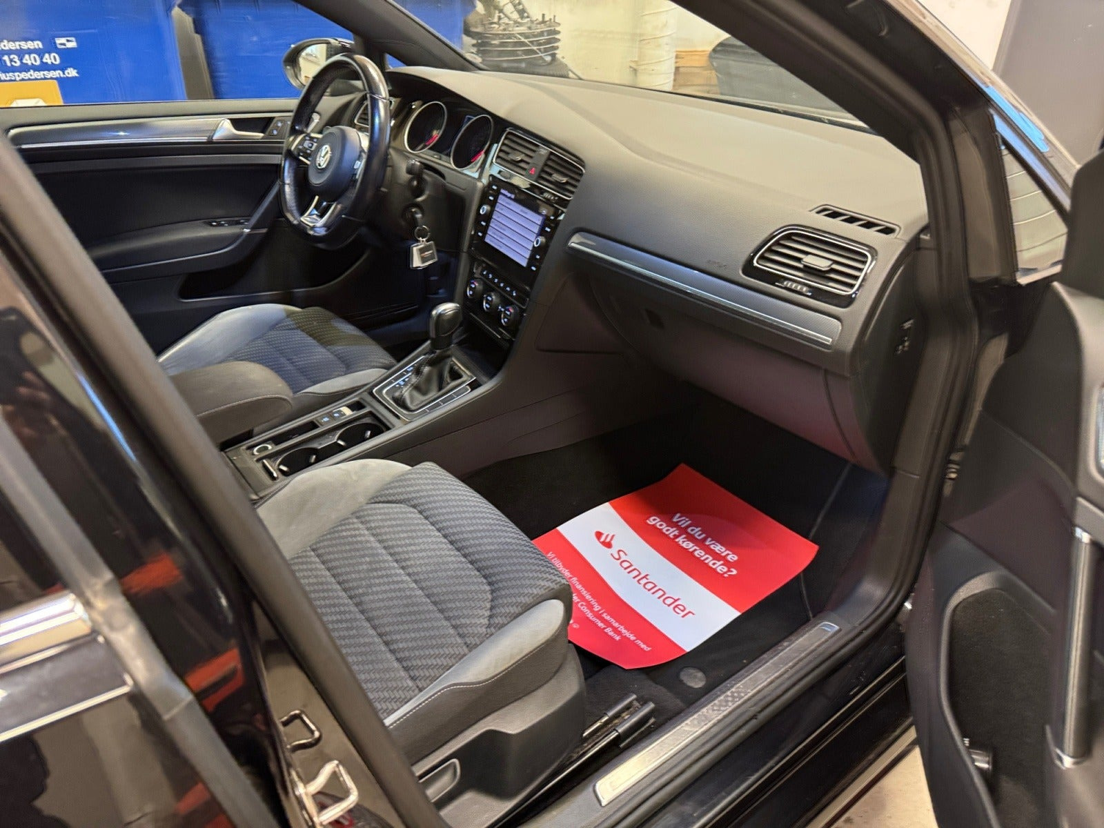 Sort VW Golf VII fra 2020