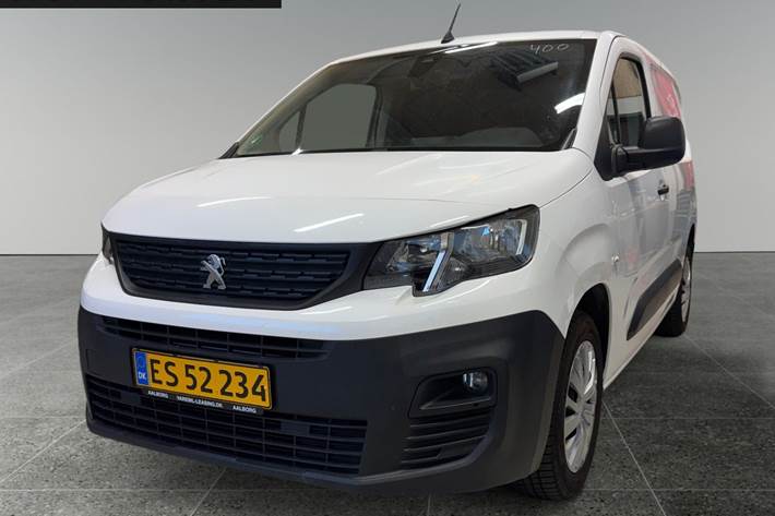Hvid Peugeot Partner fra 2020