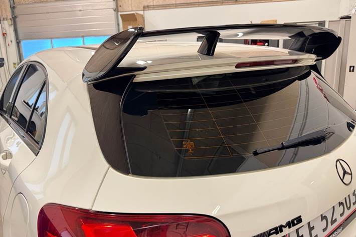 Hvid Mercedes A200 fra 2018