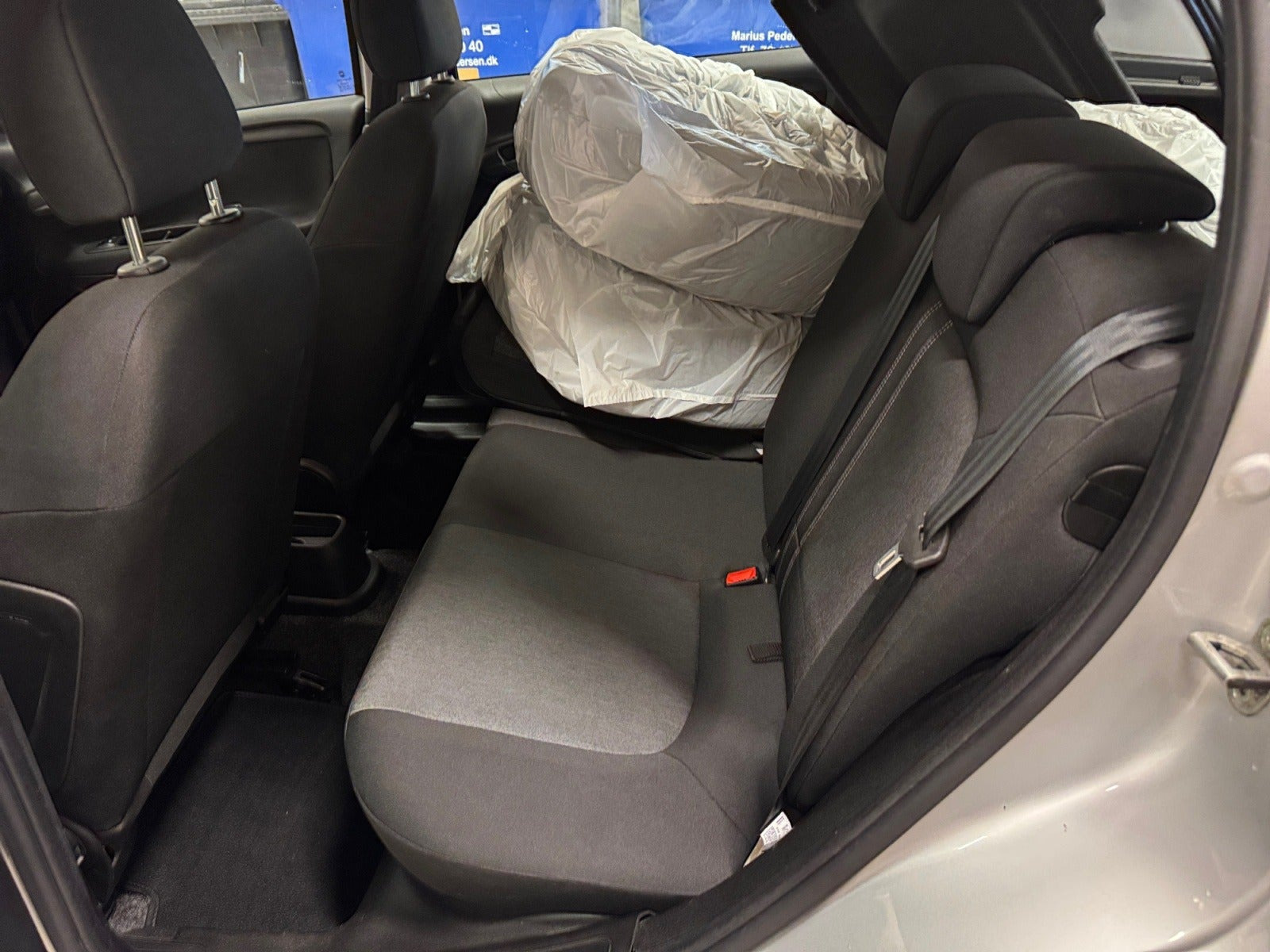 Sølv Fiat Punto fra 2016