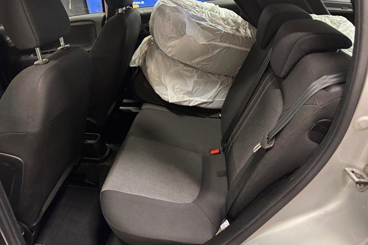 Sølv Fiat Punto fra 2016