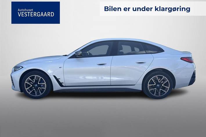 Hvid BMW i4 fra 2024
