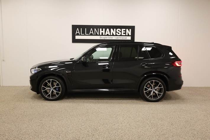 Sort BMW X5 fra 2022