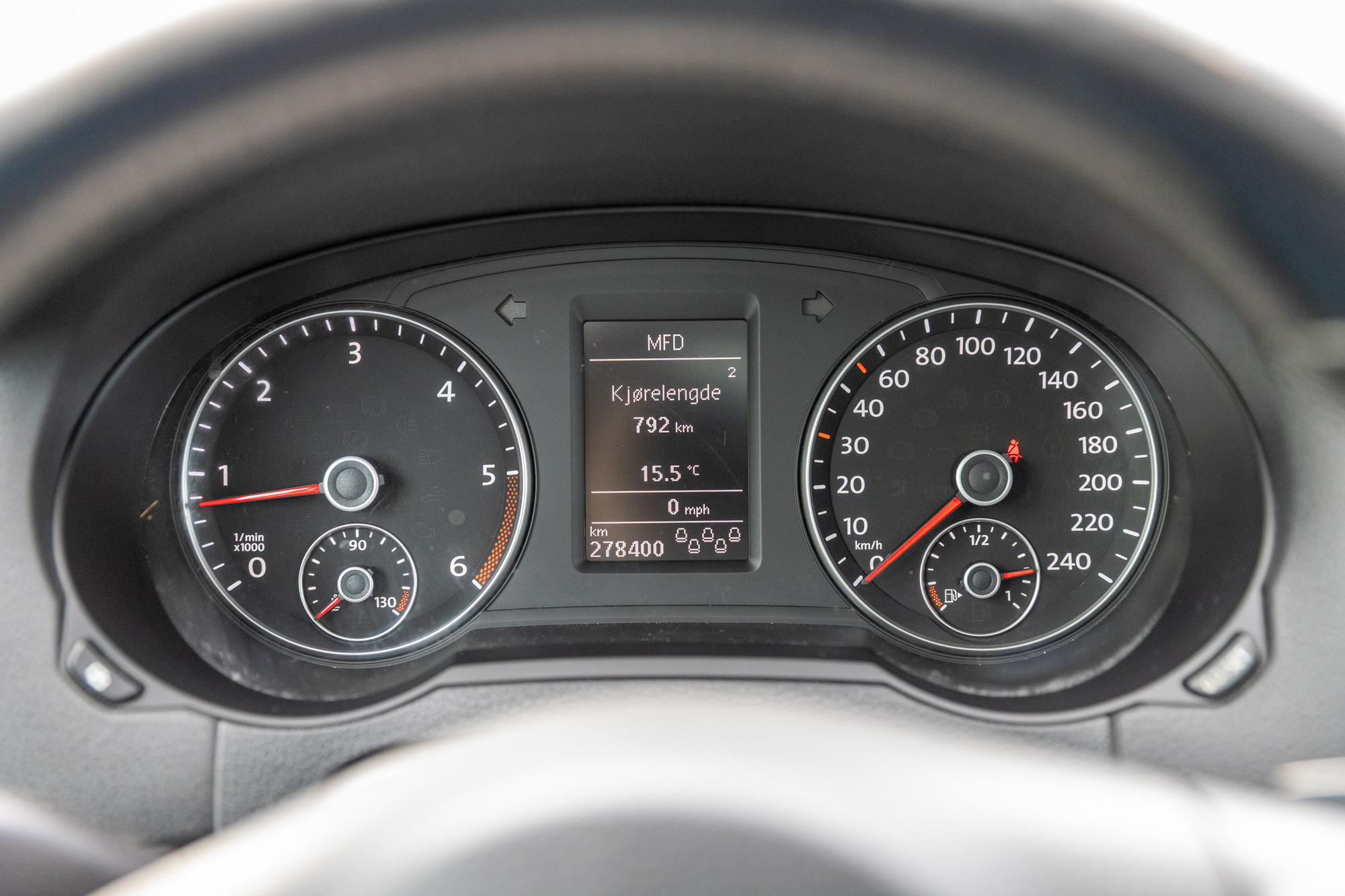 Sort VW Sharan fra 2011
