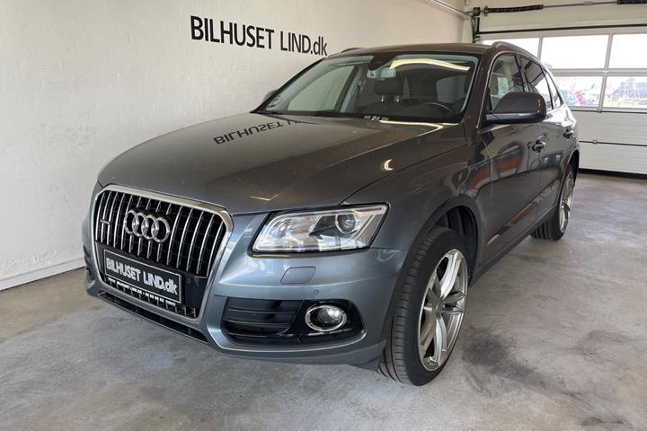 Grå Audi Q5 fra 2015 set udefra