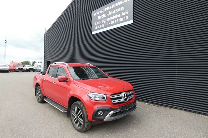 Rød Mercedes X350 d fra 2020