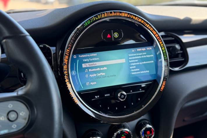 Sort Mini Cooper SE fra 2023