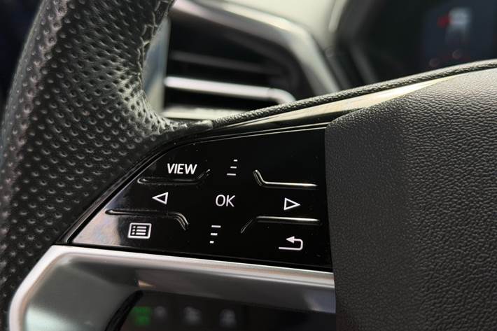 Blå Audi Q4 e-tron fra 2022