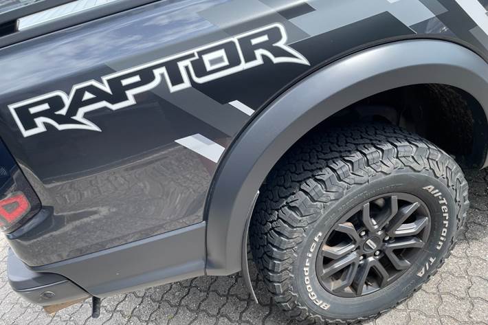 Grå Ford Ranger Raptor fra 2022