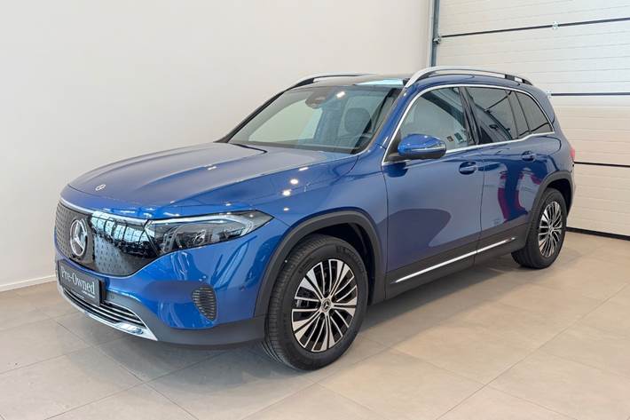 Blå Mercedes EQB250+ fra 2026
