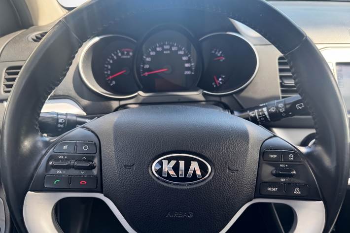 Grå Kia Picanto fra 2016
