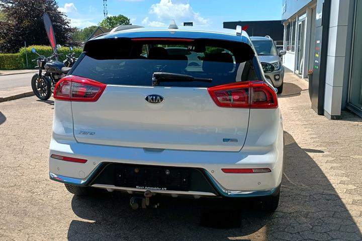 Hvid Kia Niro fra 2018