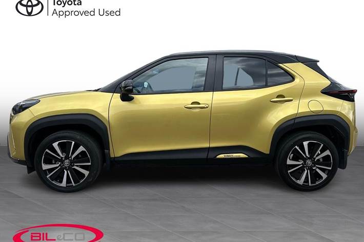Sort Toyota Yaris Cross fra 2022