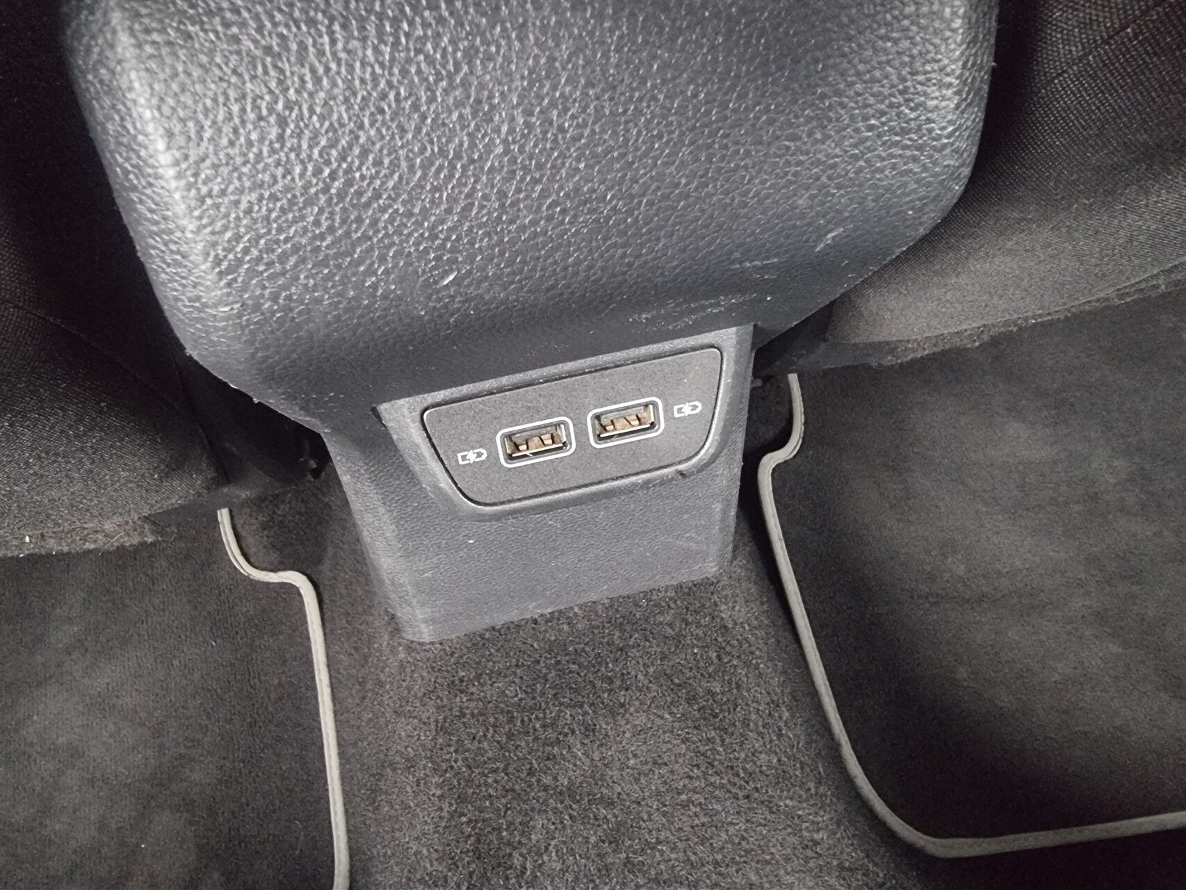 Sort VW Polo fra 2018
