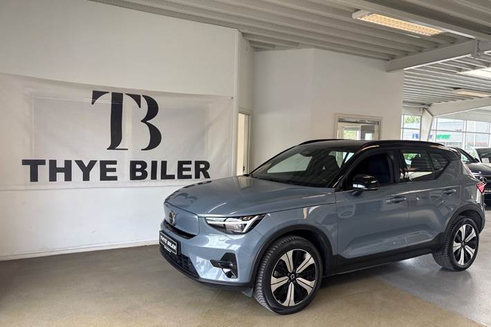 Grå Volvo XC40 fra 2023