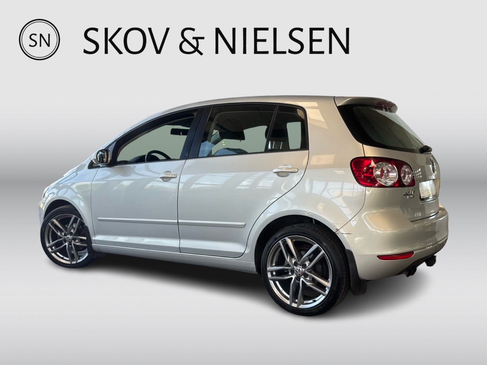 Sølv VW Golf Plus fra 2010
