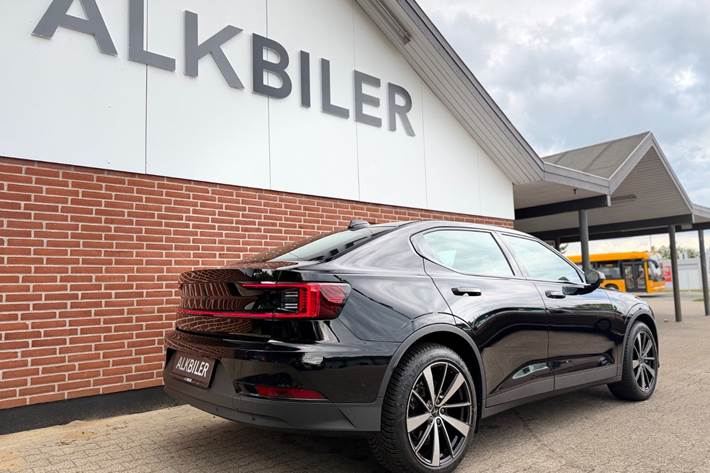 Sort Polestar 2 fra 2022