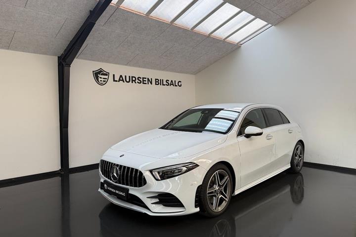 Hvid Mercedes A220 fra 2019 set udefra