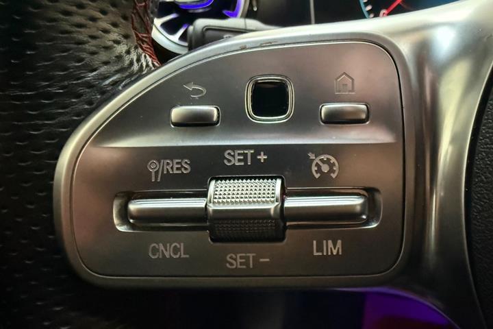 Hvid Mercedes A220 fra 2019 set indefra