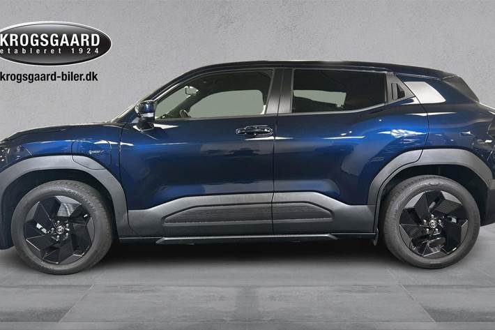 Blå Toyota Urban Cruiser fra 2025