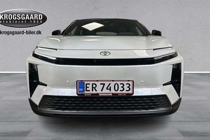 Hvid Toyota C-HR+ fra 2025